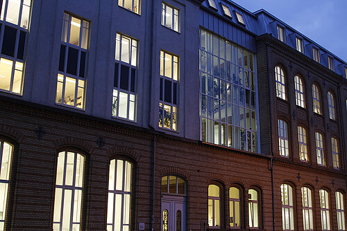 csm_IDS_aussen_nachts_4e0e504874